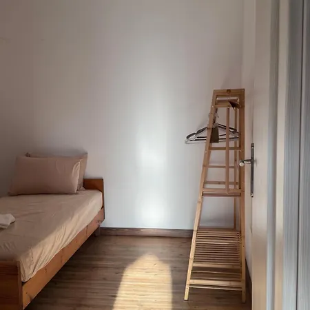 For The Season House بيت للعطل لايميناس