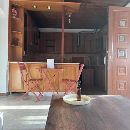 For The Season House لايميناس