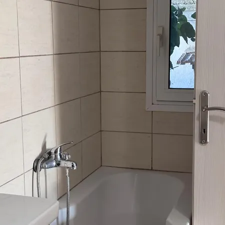 بيت للعطل For The Season House لايميناس
